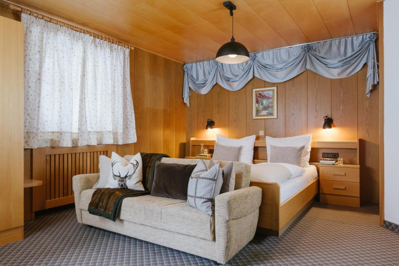 Garni Fany Bed & Breakfast Colfosco Exterior photo